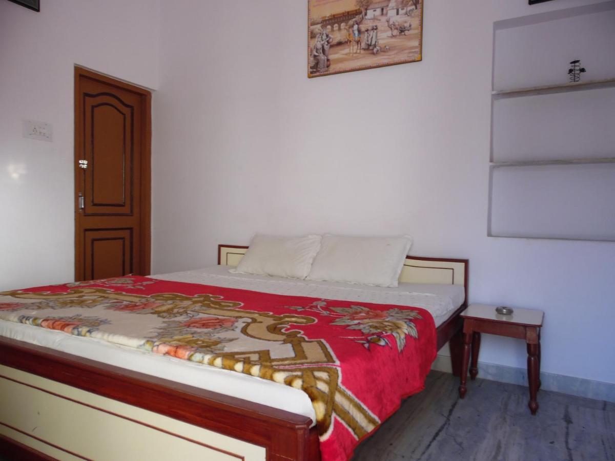 Keshav Palace Pushkar Room photo